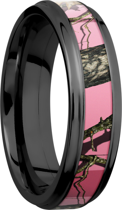 Cobalt chrome 6mm flat band with grooved edges and a 3mm inlay of Mossy Oak Pink Break Up Camo