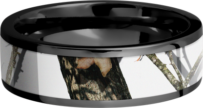 Cobalt chrome 7mm flat band with a 5mm inlay of Mossy Oak Winter Break Up Camo